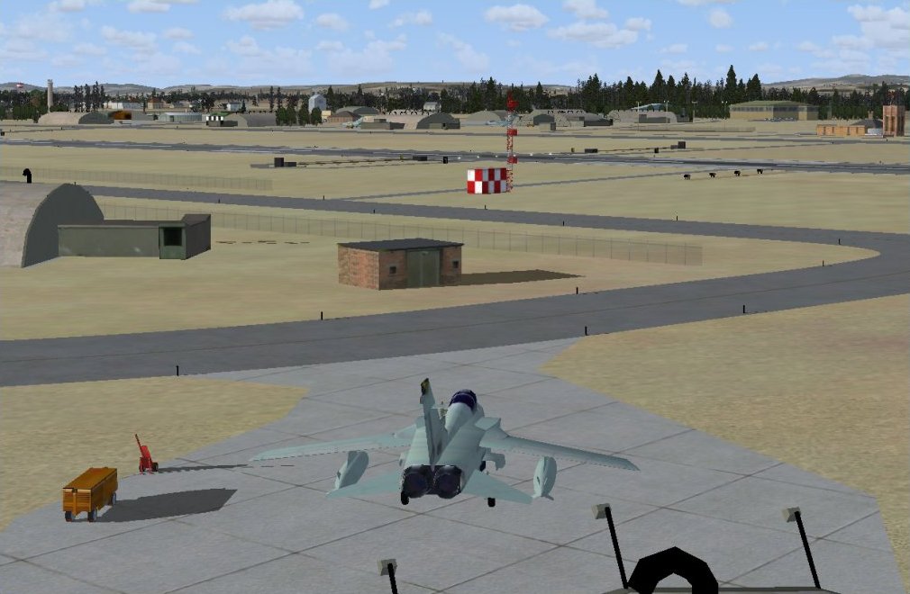 Screenshot - A Tornado F.3 outside its HAS at RAF Leuchars